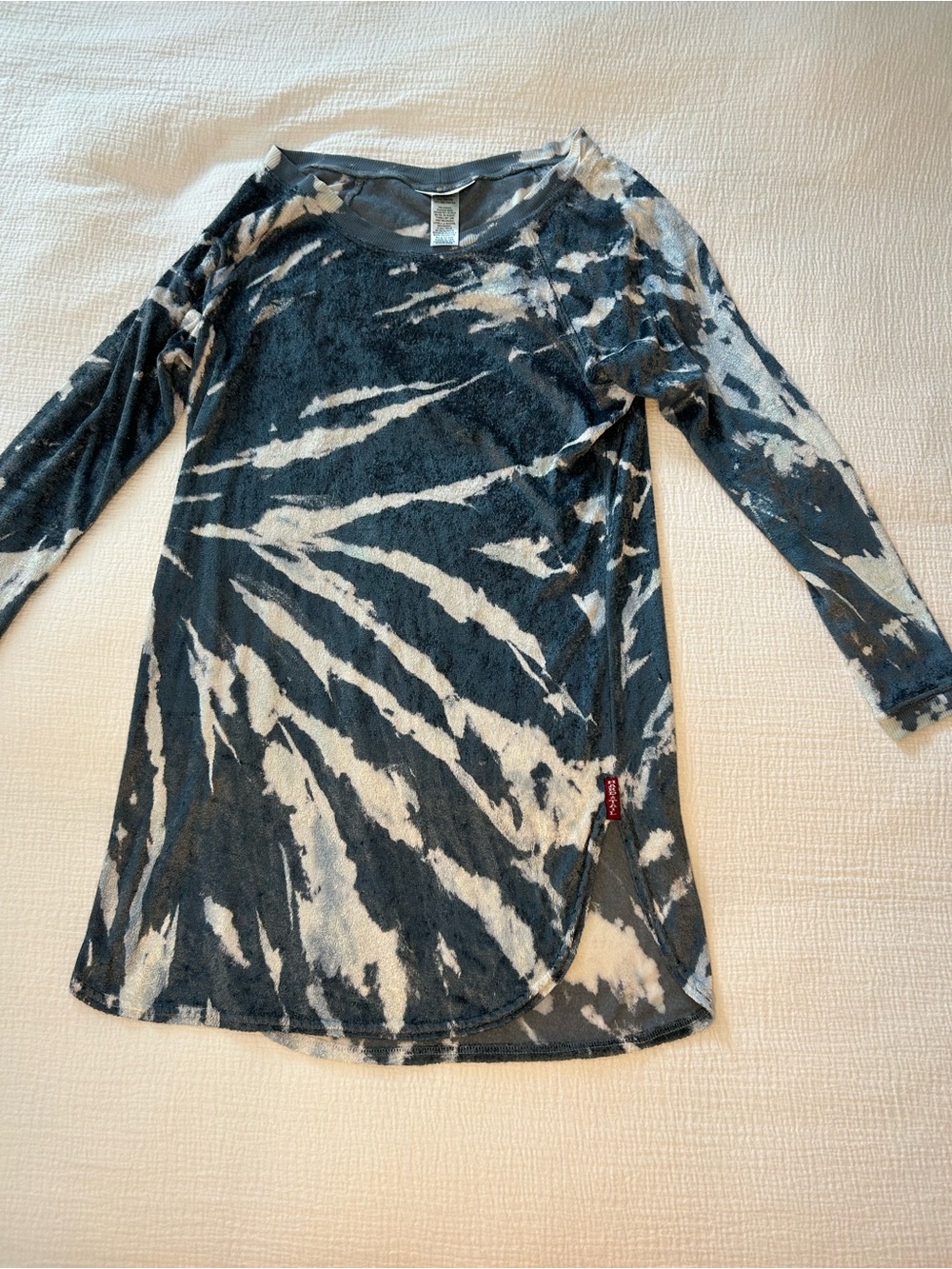 Hard Tail Blue & White Tie-Dye Long-Sleeve Tunic